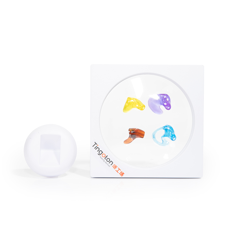 Good Quality White Square Shape Plastic PE Elastic Membrane Eco-Friendly Ear Mold Display Stand Customized Logo 11.8x11.8x2cm product detail